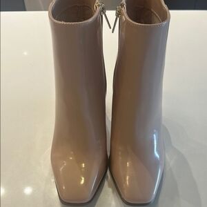 Jennifer Lopez Glossy Beige Ankle Booties